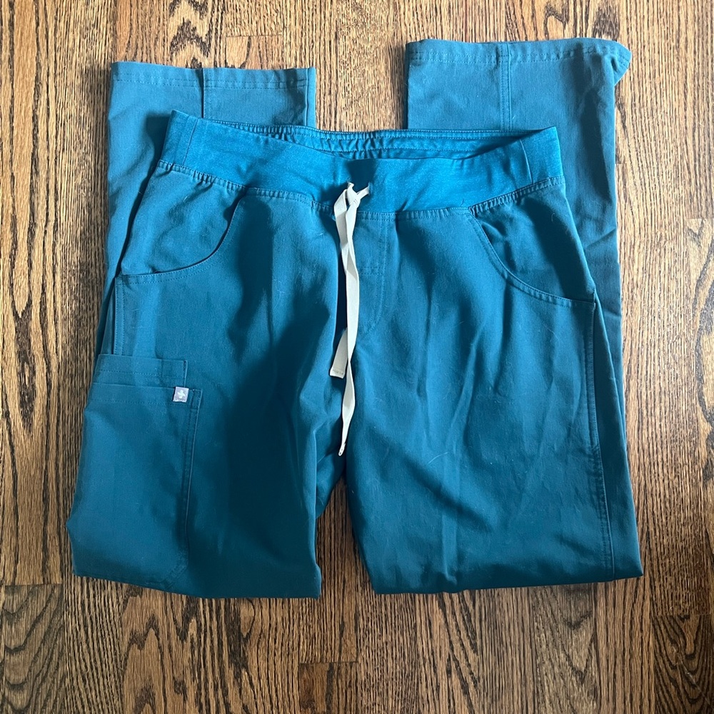 Figs Kade Caribbean blue M